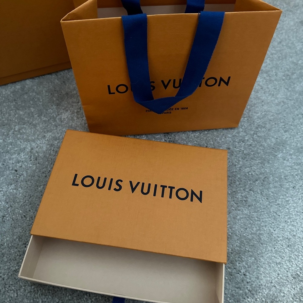 LOUIS VUITTON Authentic Empty Gift Box Shopping Bag medium